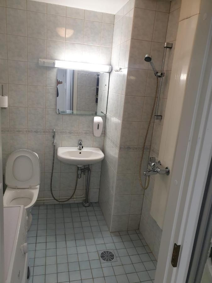 Alexi Apartments - Newly Renovated Apt In The Heart Of The City Near To Railway Station And Nokia Arena Tampere Kültér fotó